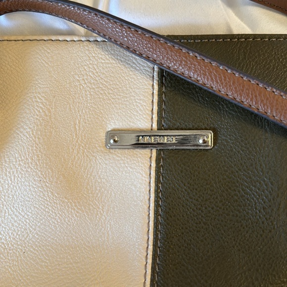 Nine West purse. - Picture 2 of 3